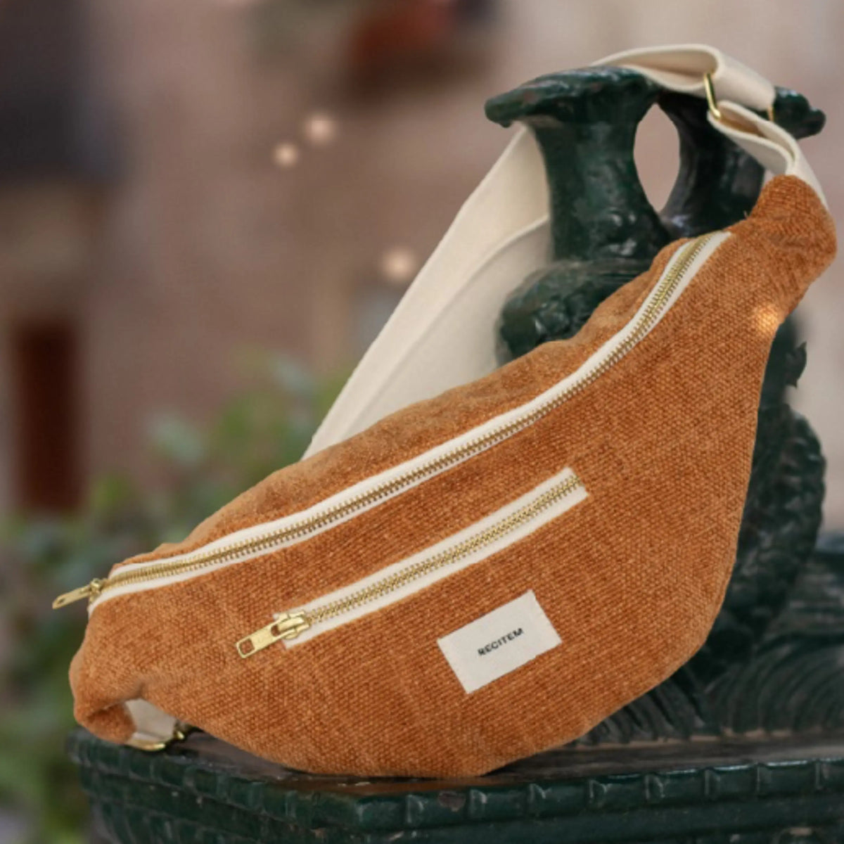 Sac banane Hector – Récitem